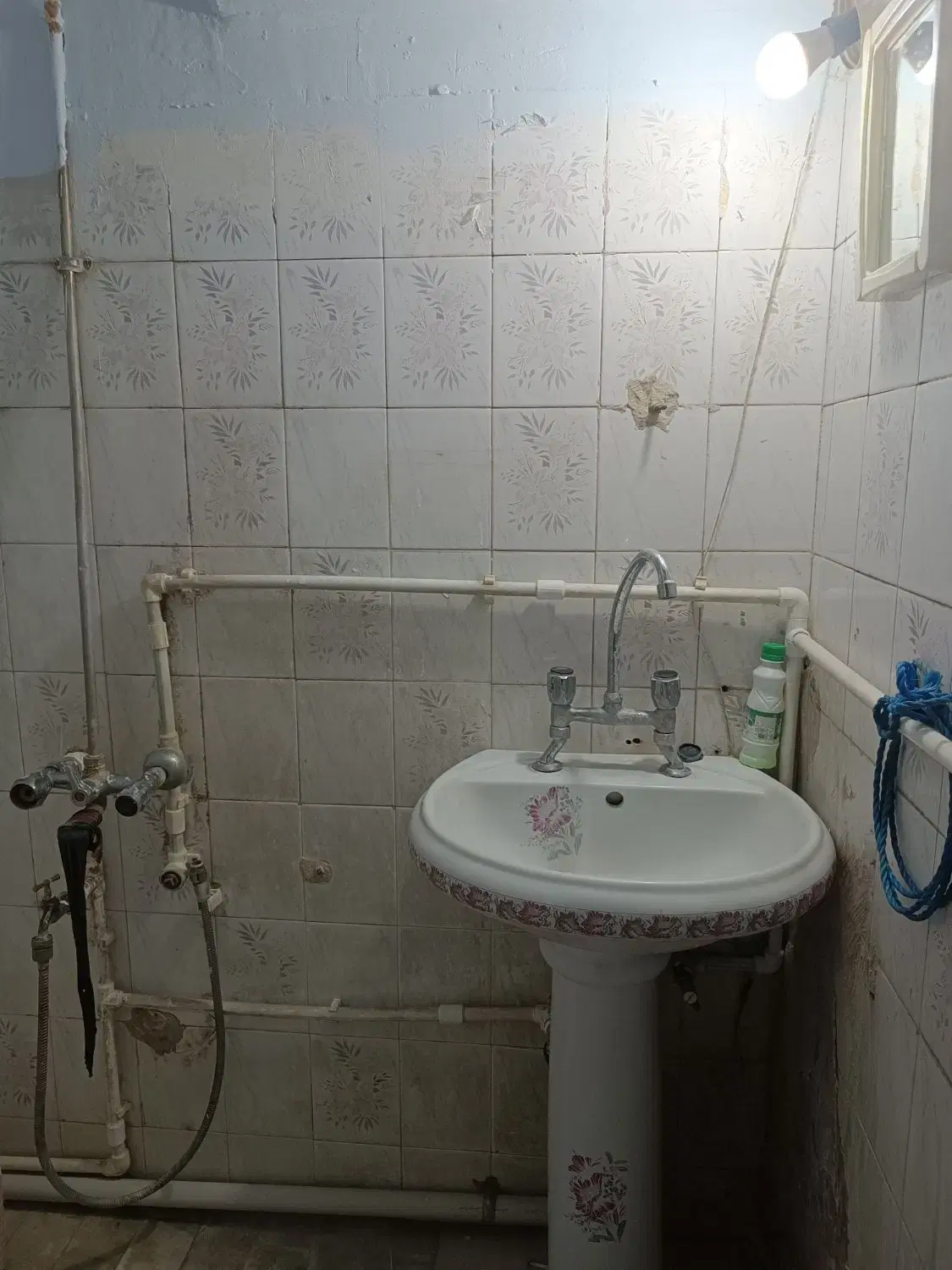 60مترمجردی.کارگری یا کارگاهی