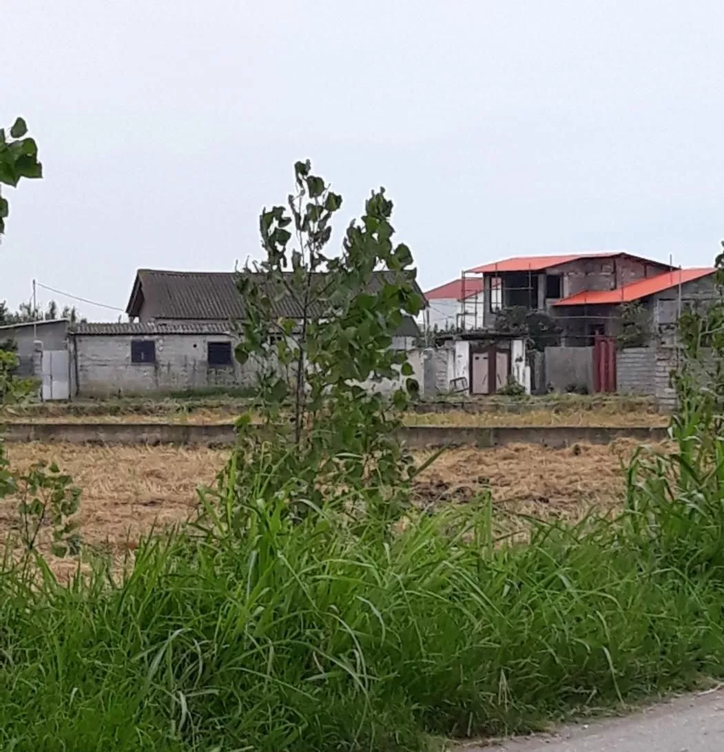 زمین ویلایی ۲۰۷ متر با مجوز ساخت داخل  بافت روستا