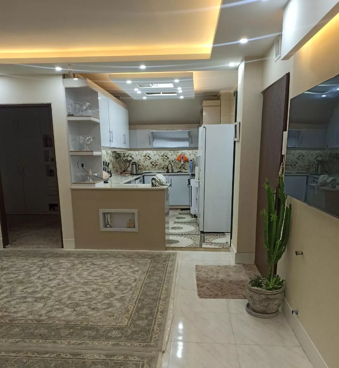 فروش آپارتمان در اصفهان مناسب سرمایه گذاری متراژ ۹
