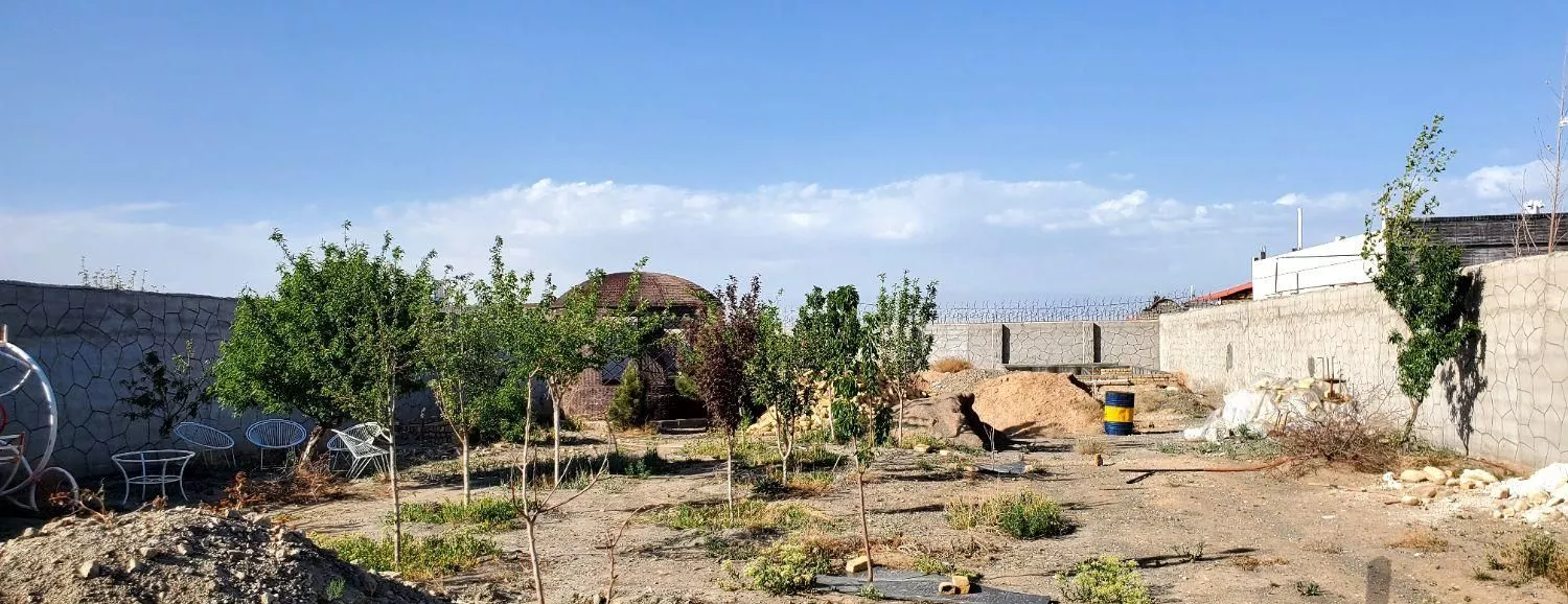باغ ۱۰۰۰ متر داخل مجموعه در جاده دولت آباد