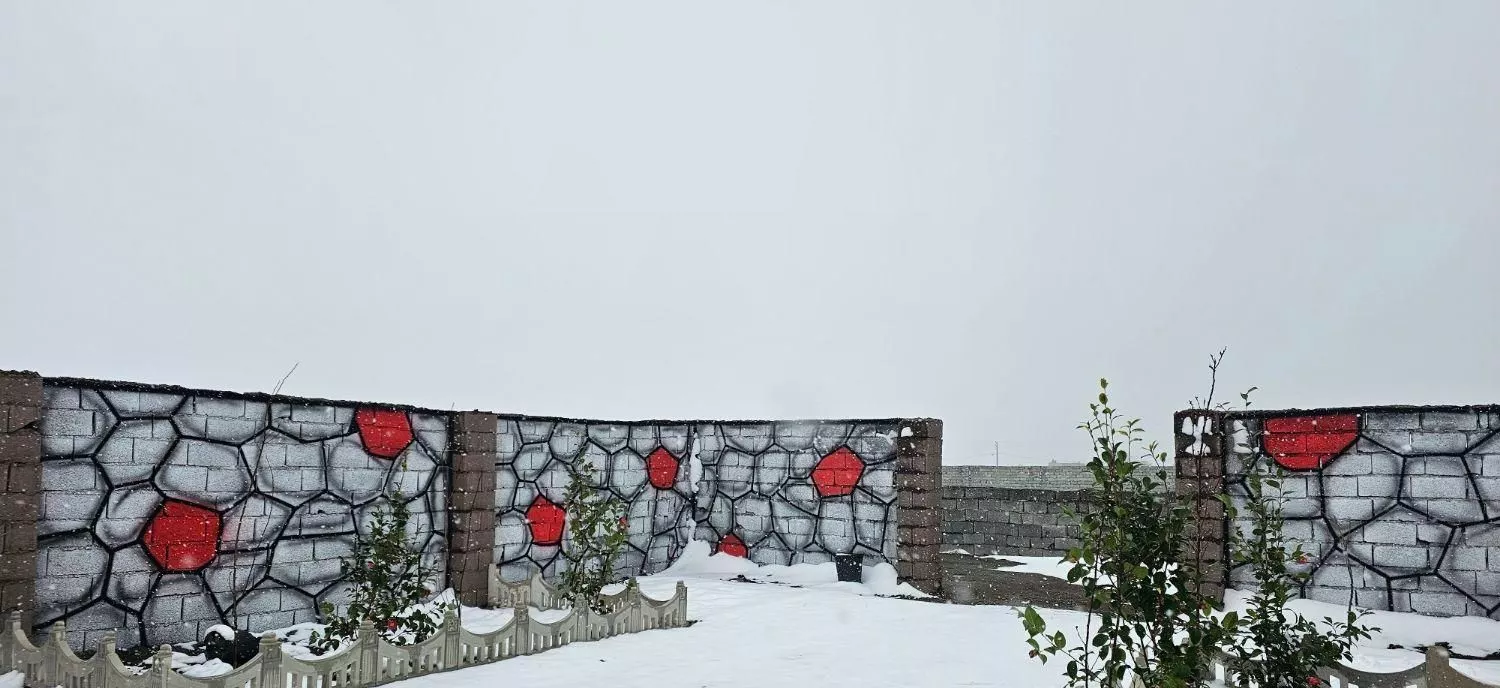باغچه چهار دیواری شده ۳۰۰متری خوشقواره