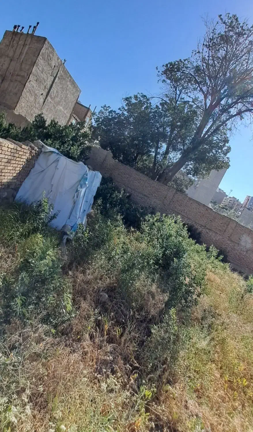 ملک مسکونی به متراژ ۲۰۰ متر در ولیعصر۲ بارنج