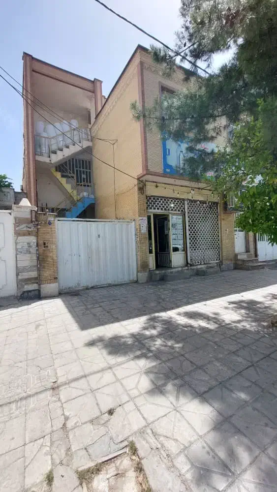 ویلایی بر خیابان موقعیت تجاری مناسب ساخت