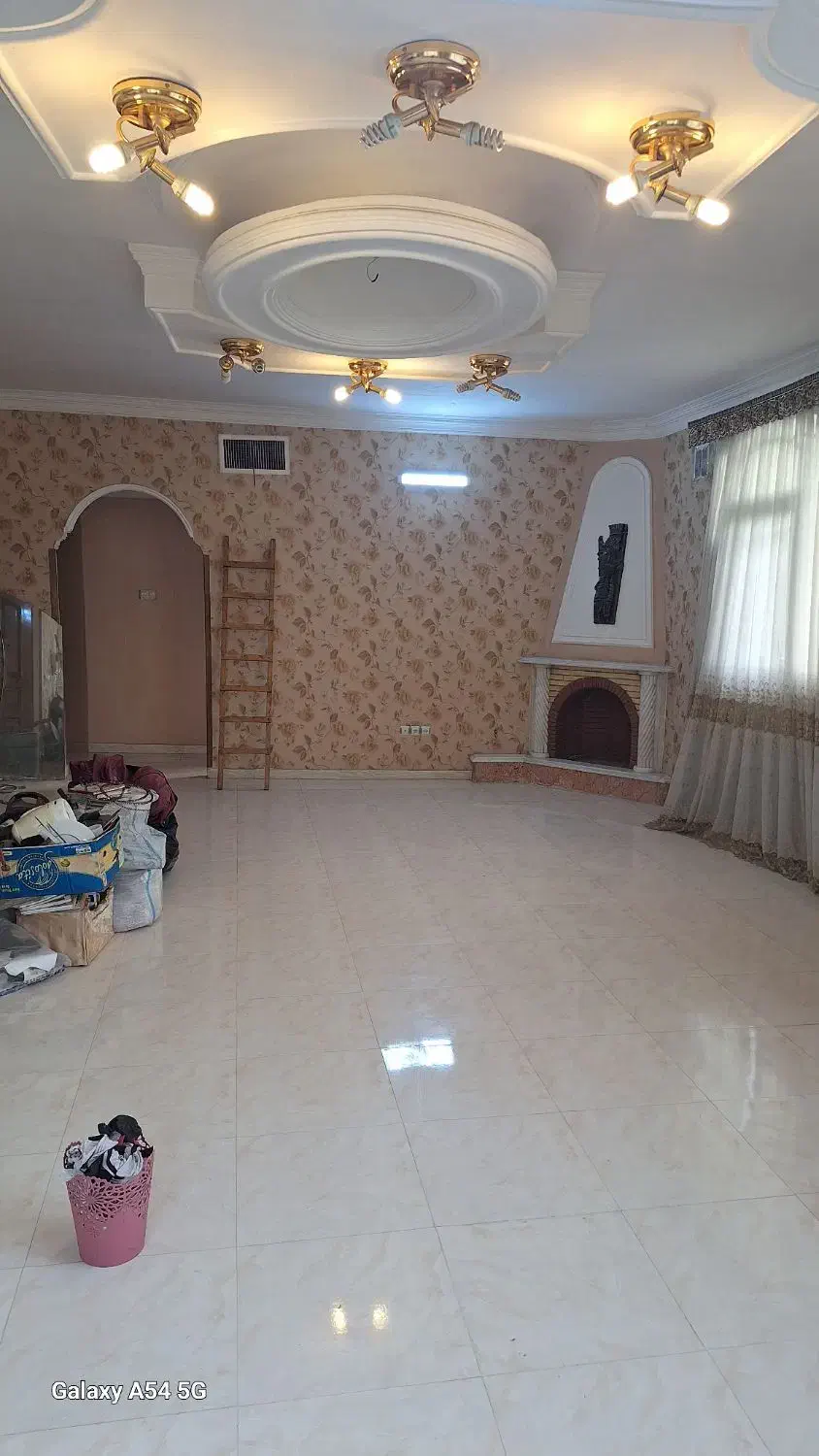 120 متر طبقه سوم غرق نور