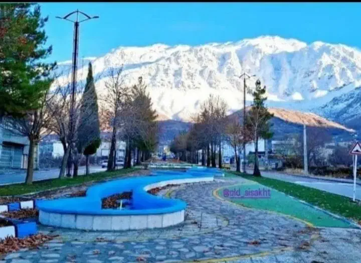 زمین مسکونی ۳۵۰ متر جنب آموزش و پرورش  سی سخت