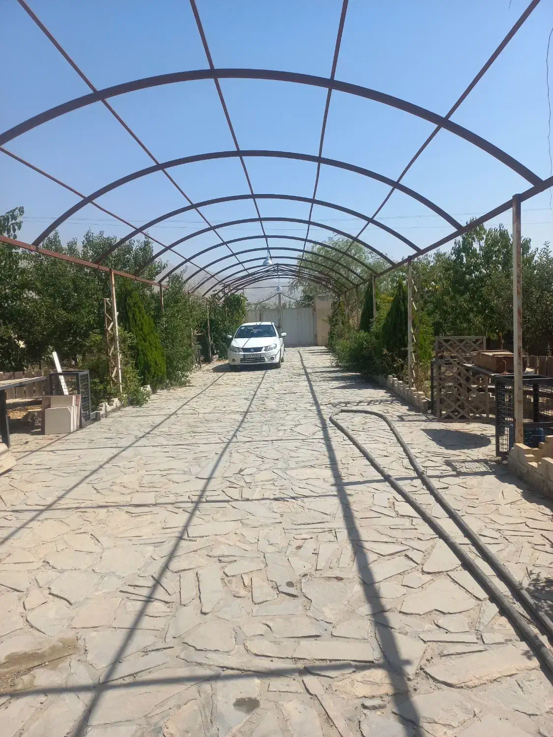 باغ در آبسرد دماوند