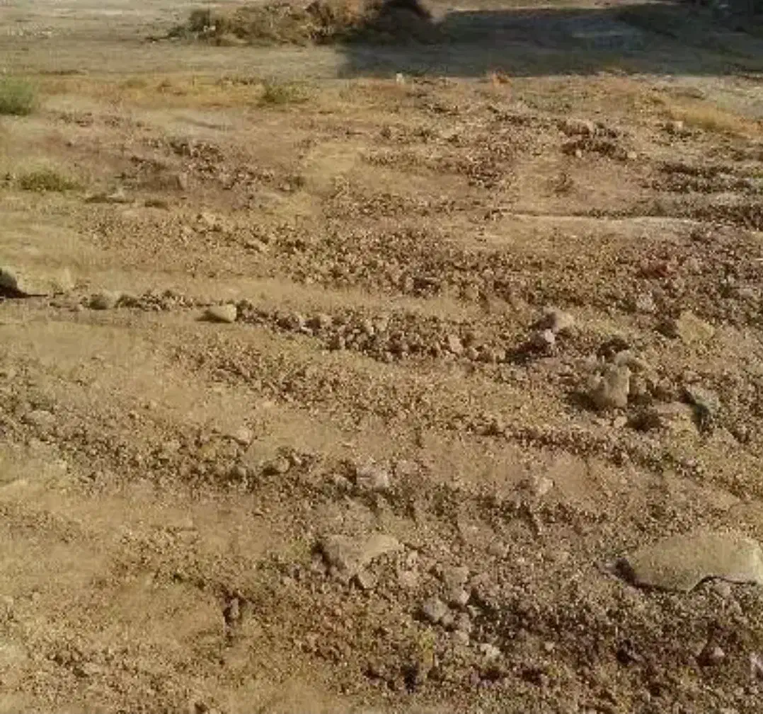 زمین ۱۴۰ متری
