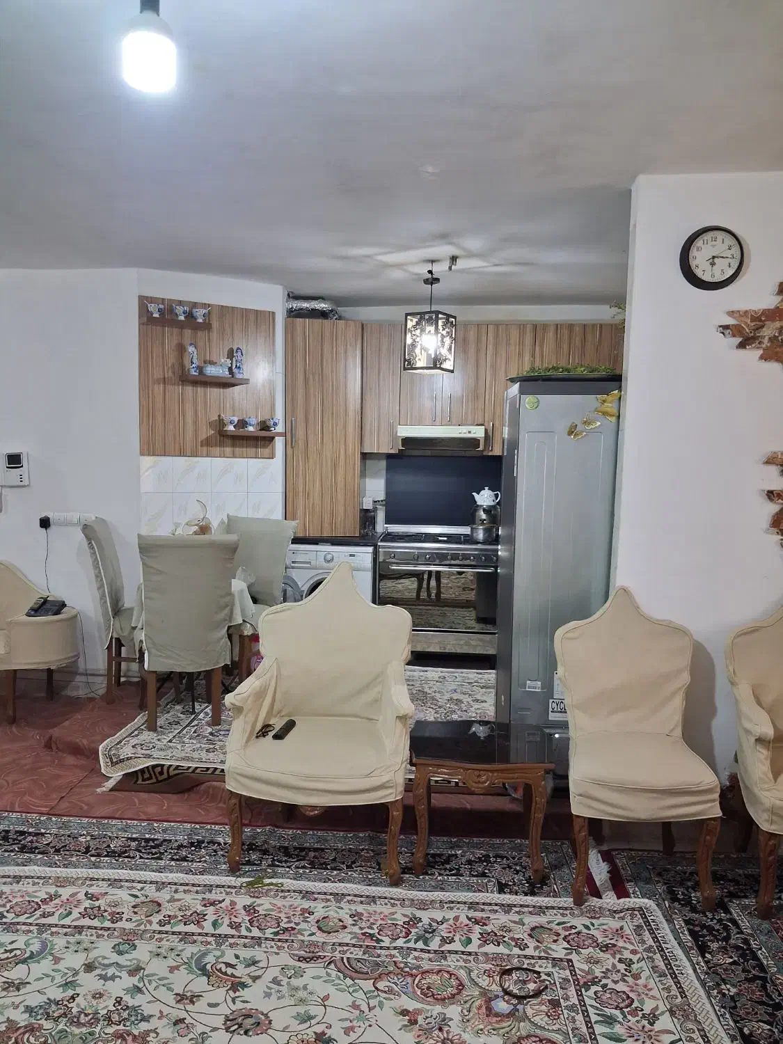 آپارتمان مسکن مهر امام‌ رضا پاکدشت ۸۸متری ط۳