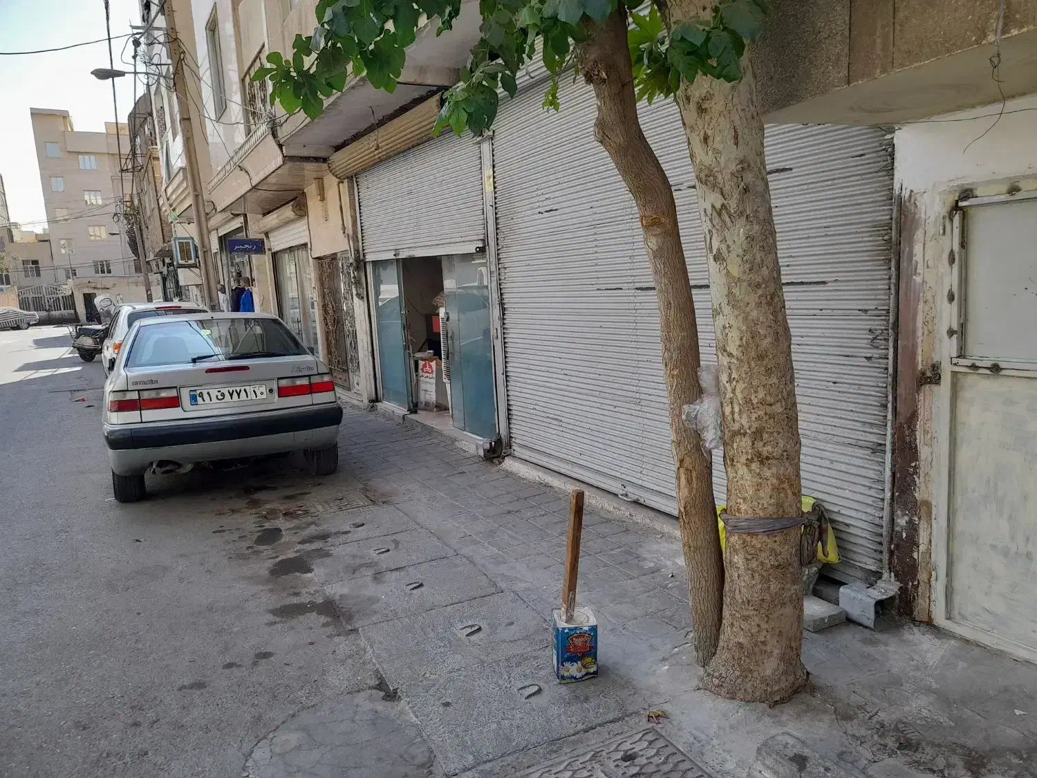 مغازه حدودا ۵۰ متر فروشی