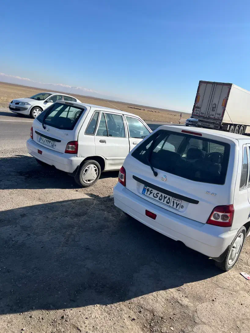 کانکس‌فست‌فود‌جنب‌تعویض‌پلاک