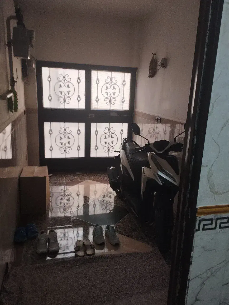 ۸۴متر زمین _ ۱۶۸ متر بنا