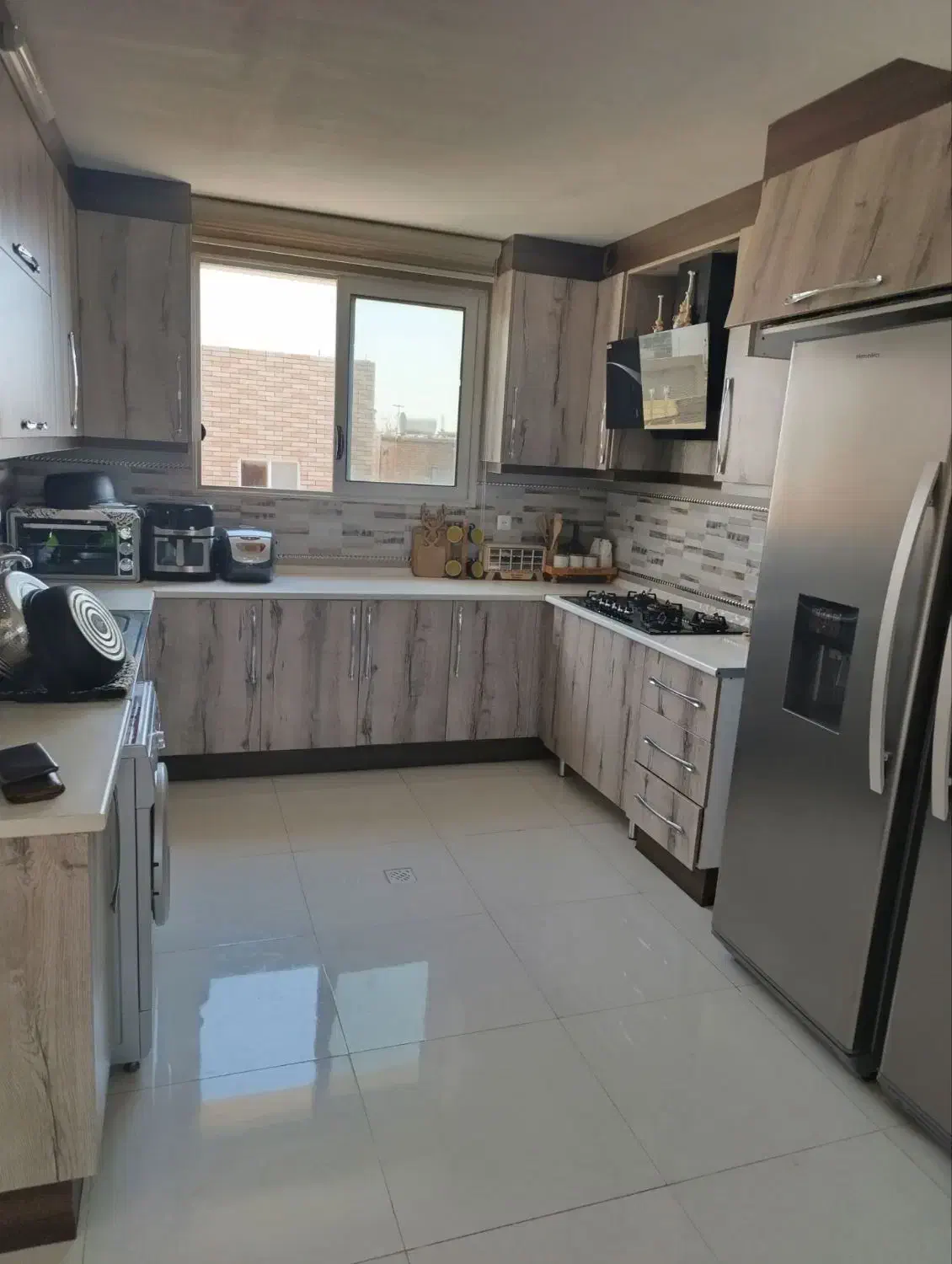 آپارتمان در شهرک سیمرغ