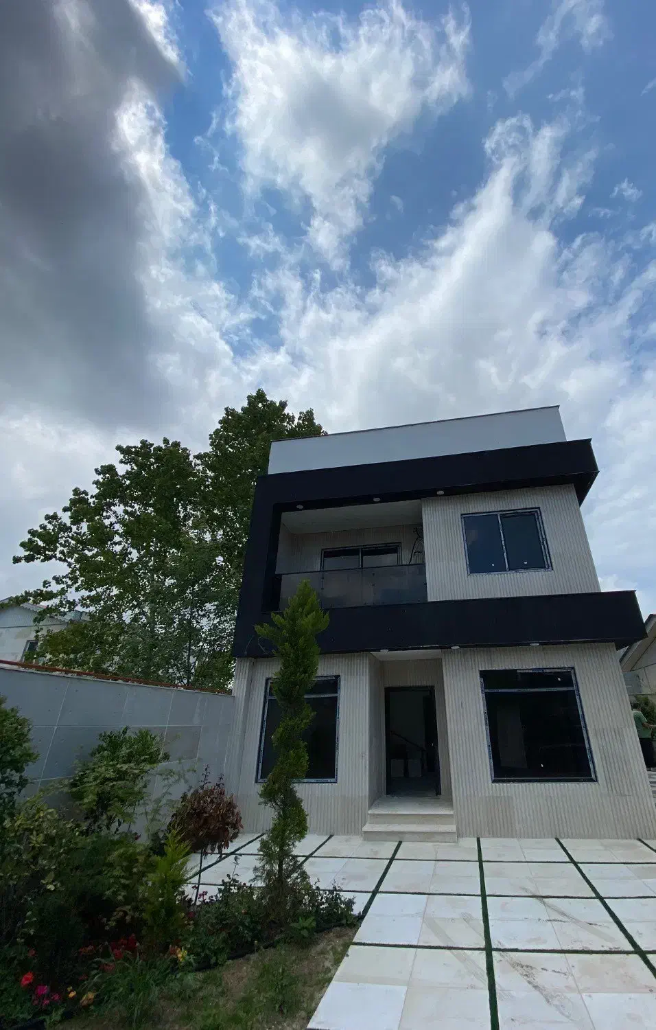 ویلا دوبلکس 250 متری نما مدرن