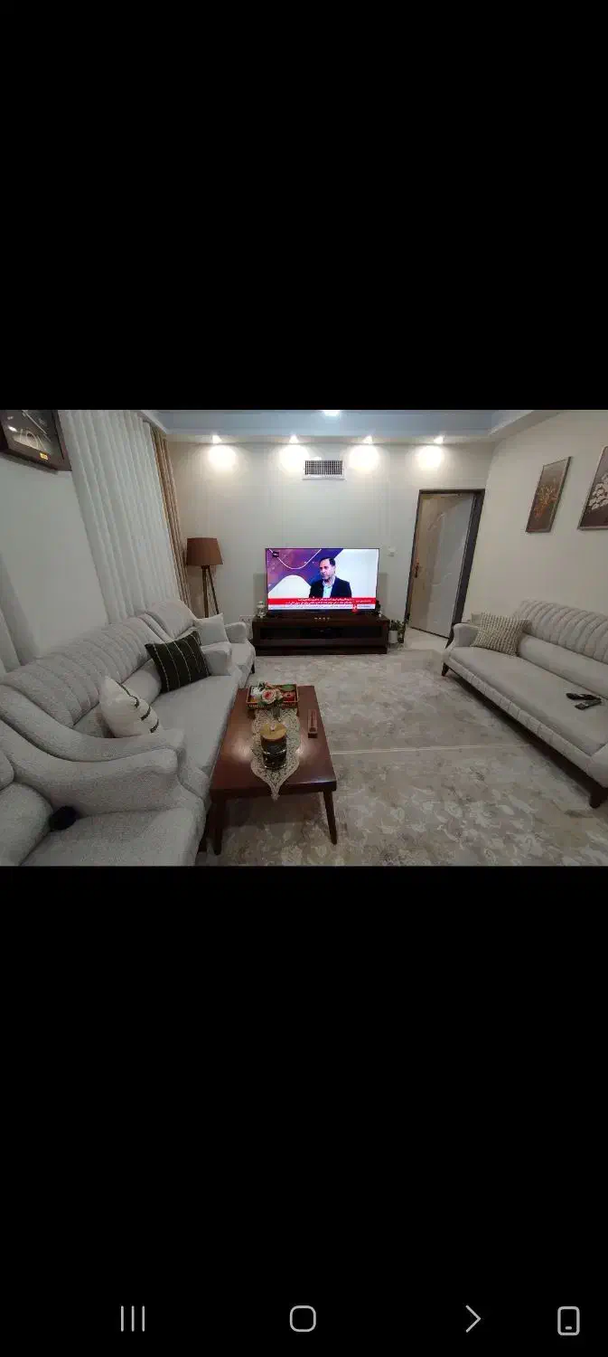 شارق ۵۶ متر