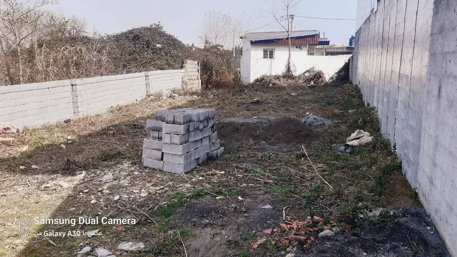 زمین ۲۱۰ متری مسکونی