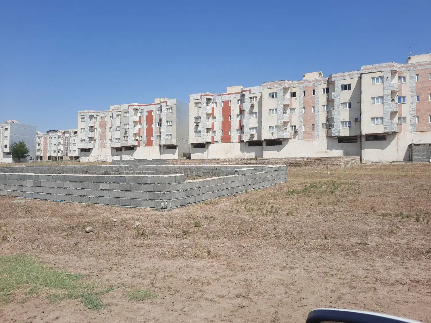 زمین مسکونی