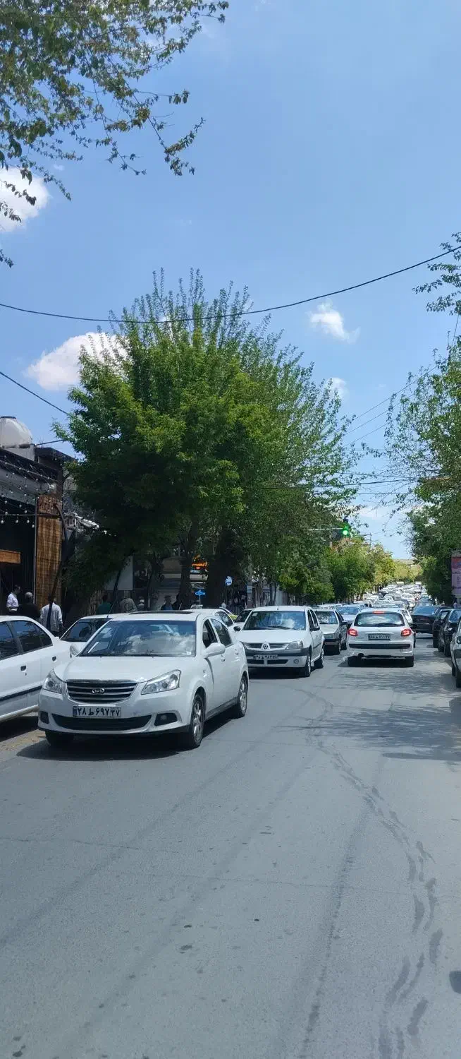 فروش مغازه تجاری چهار راه شهرداری و خیابان انقلاب