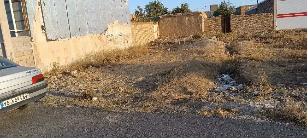 یک قطعه زمین اکبر اباد