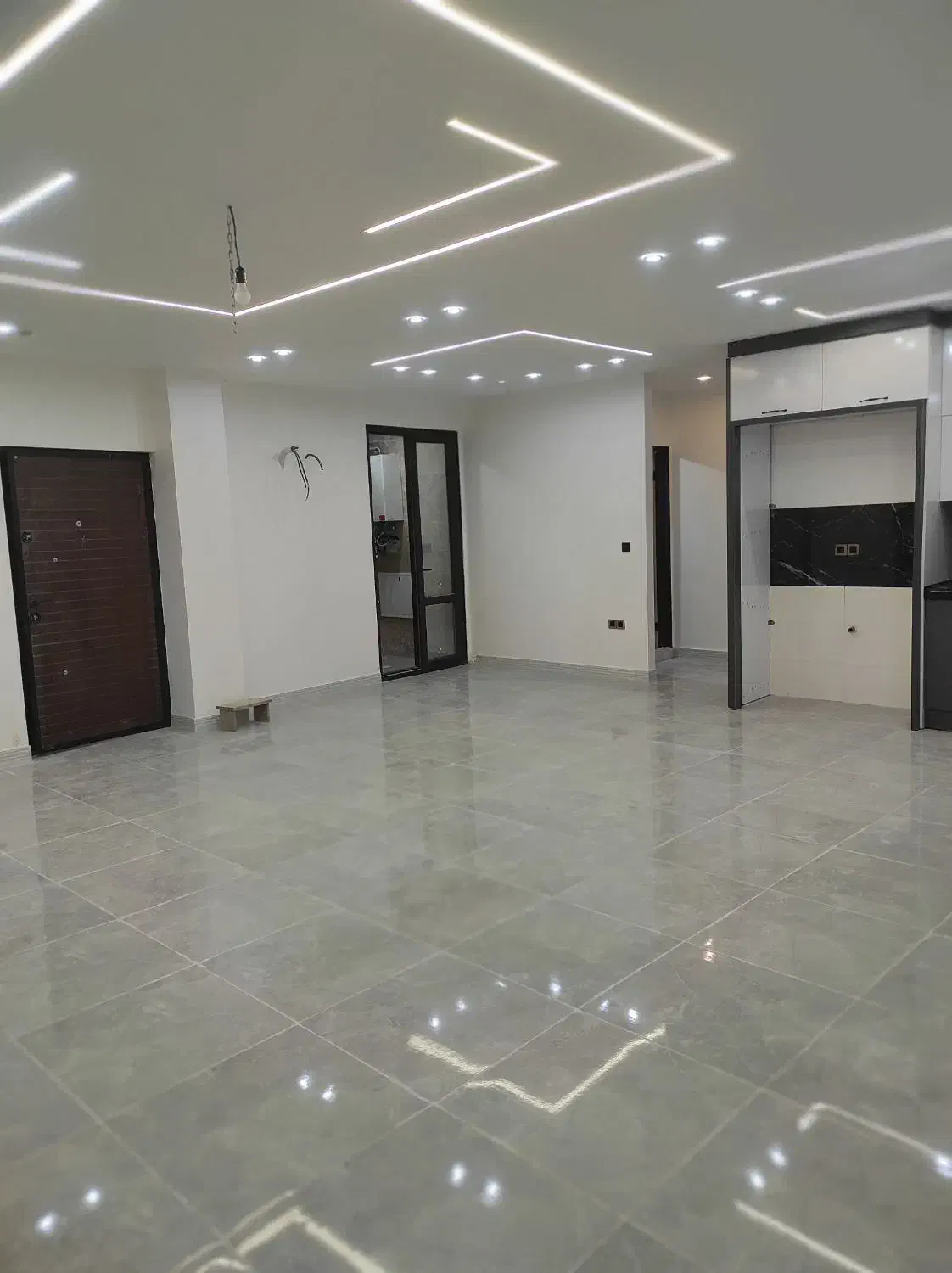 فروش آپارتمان ۱۱۳متری ۲خوابه در یخسازی