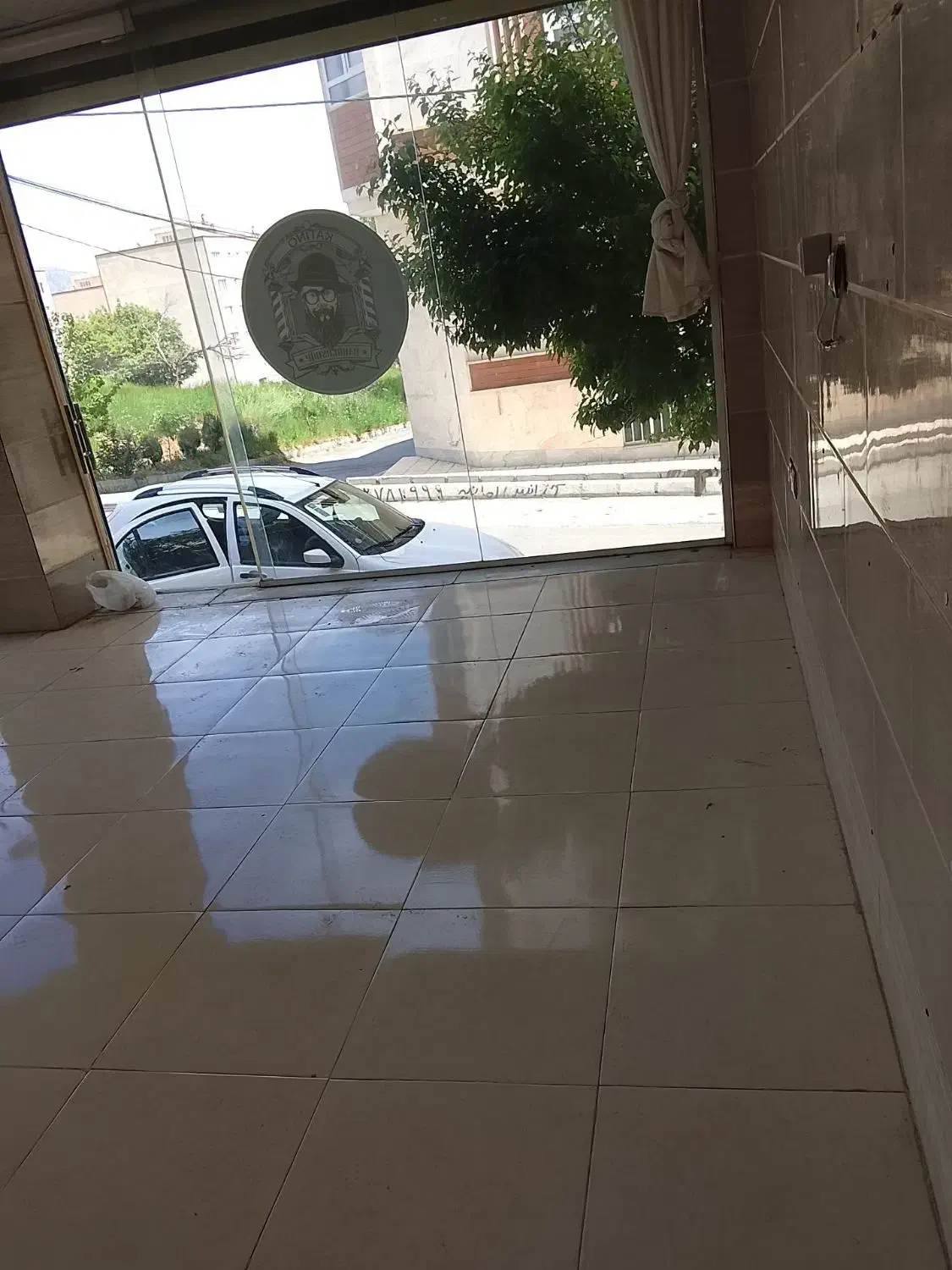فروش مغازه سه نبش 30 متری زاگرس