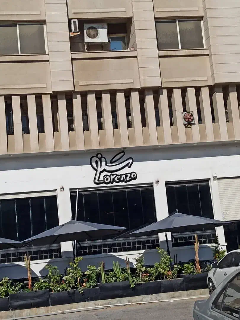 همخونه خانم