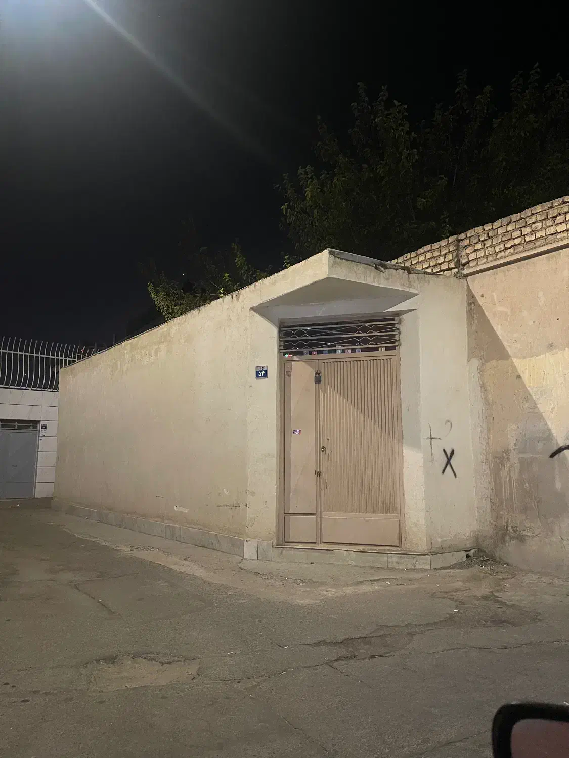 فروش انباری ۲۰ متری