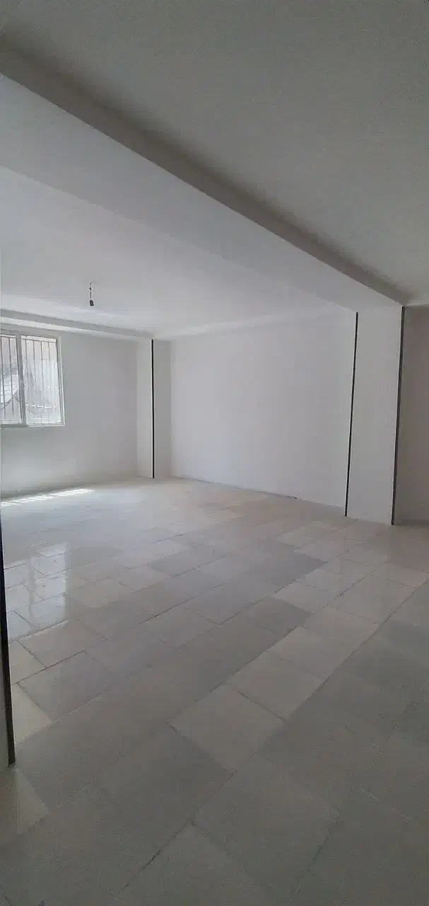 ۹۰متر نوساز فول امکانات روبه خیابان