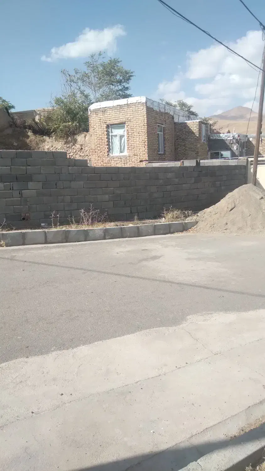 زمین مسکونی