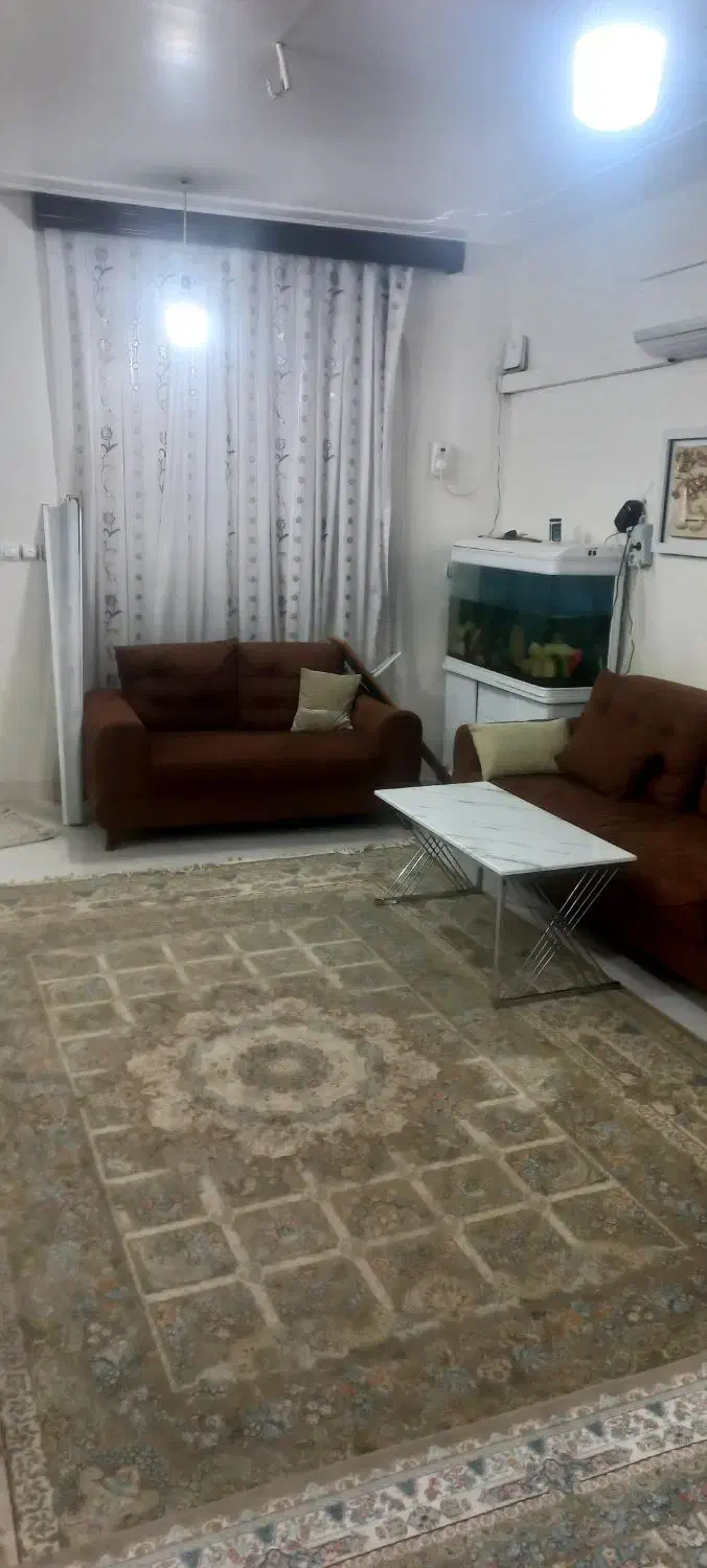 یک بالاخونه تک خواب ۸۰ متری در فاز ۵