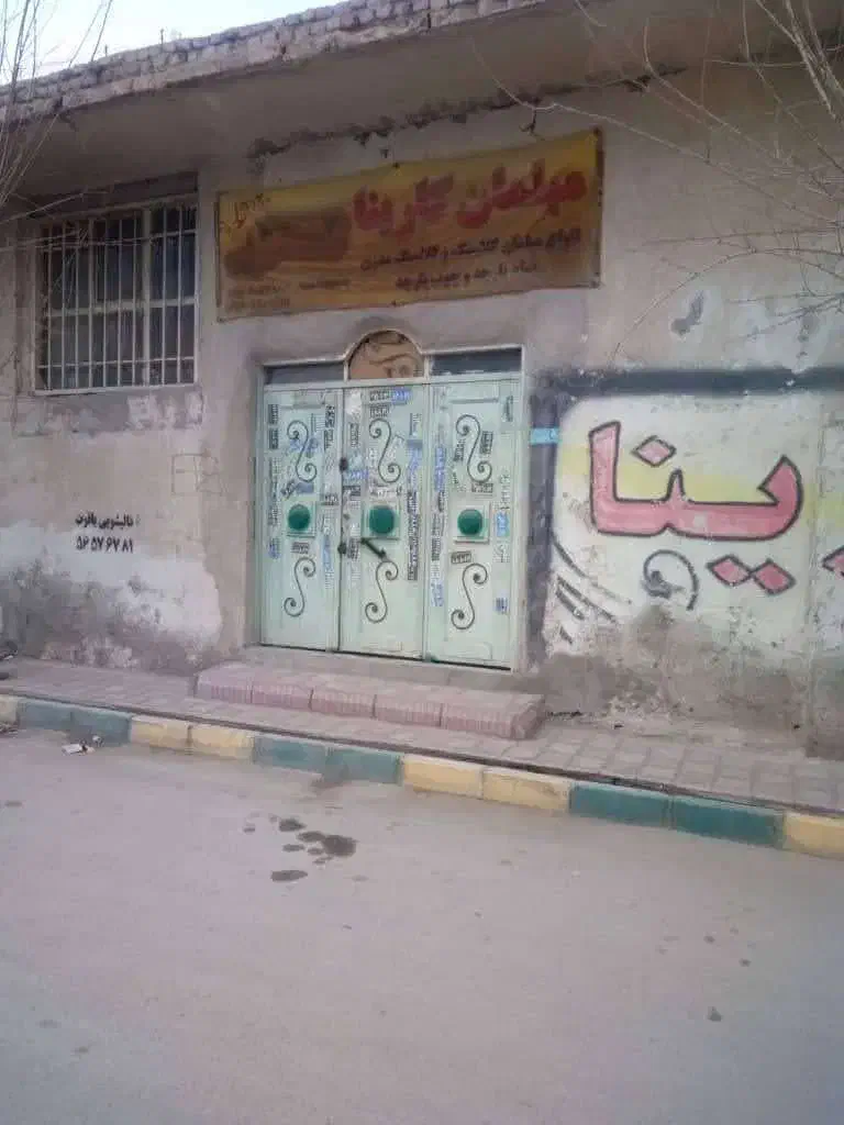 کارگاه صنعتی۱۰۰متربالوازم نجاری اجاره