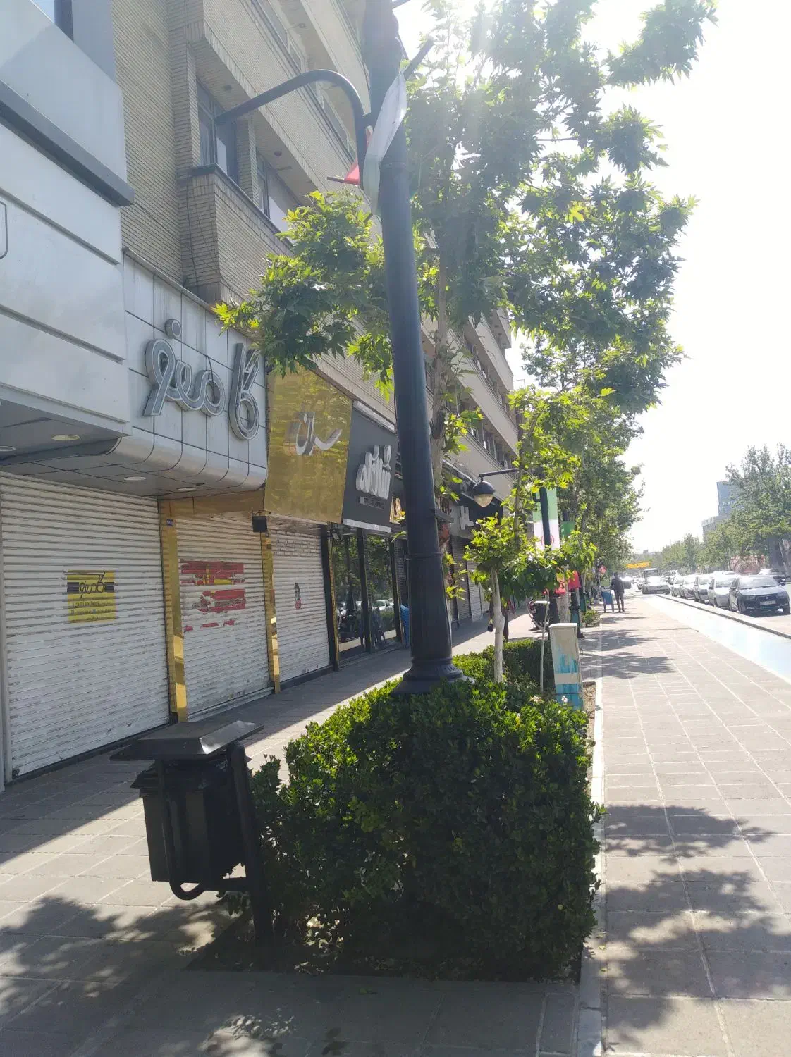 مغازه با متراژ کم حاشیه راهنمایی