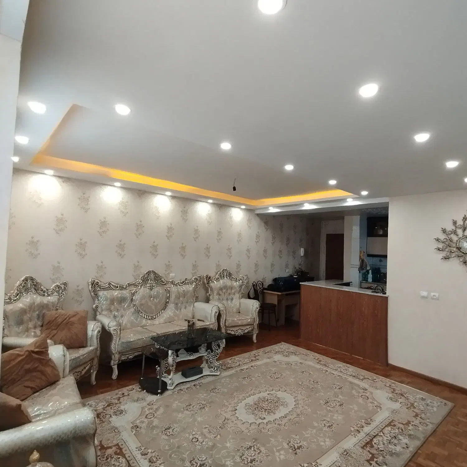 خانه 65 متری خ پروین اعتصامی