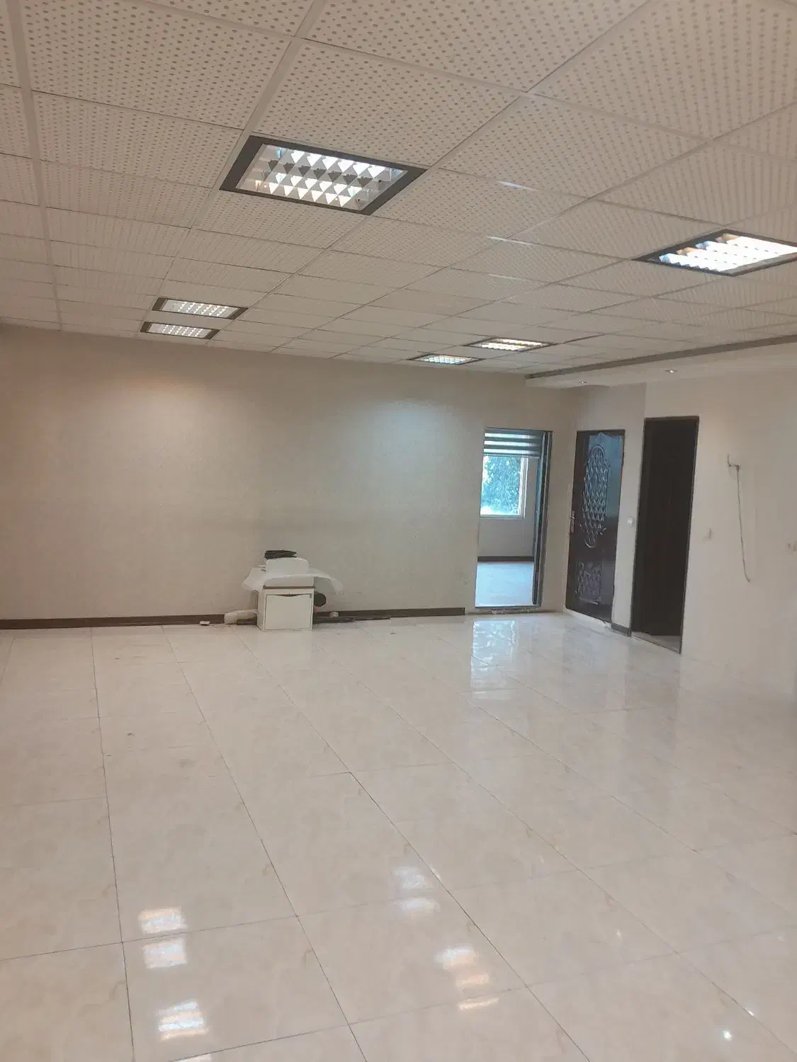 سعادت اباد موقعیت اداری بر دریا