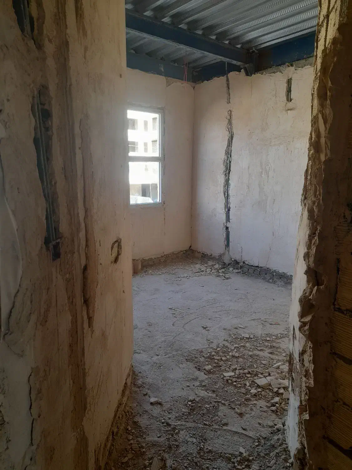 خونه نیمسازه تو برونسی