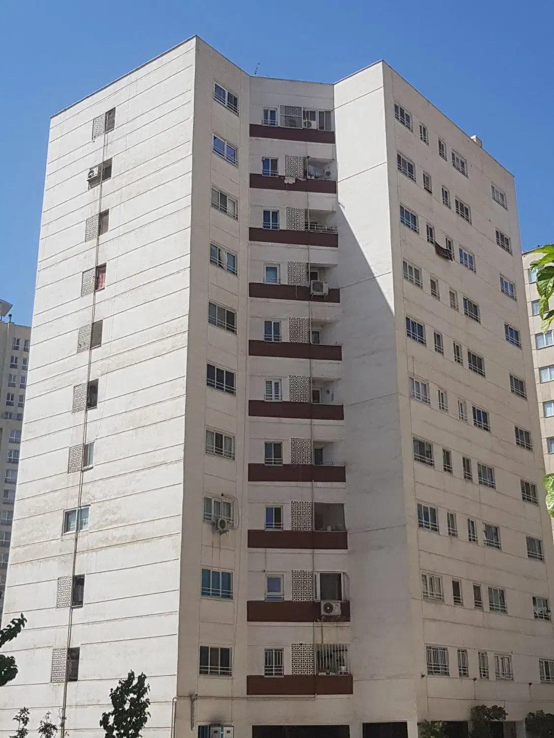 اجاره آپارتمان برج قائم میدان ساحل_دریاچه