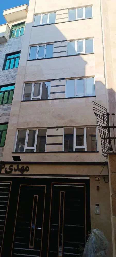 ۶۰ متر نوساز اداری