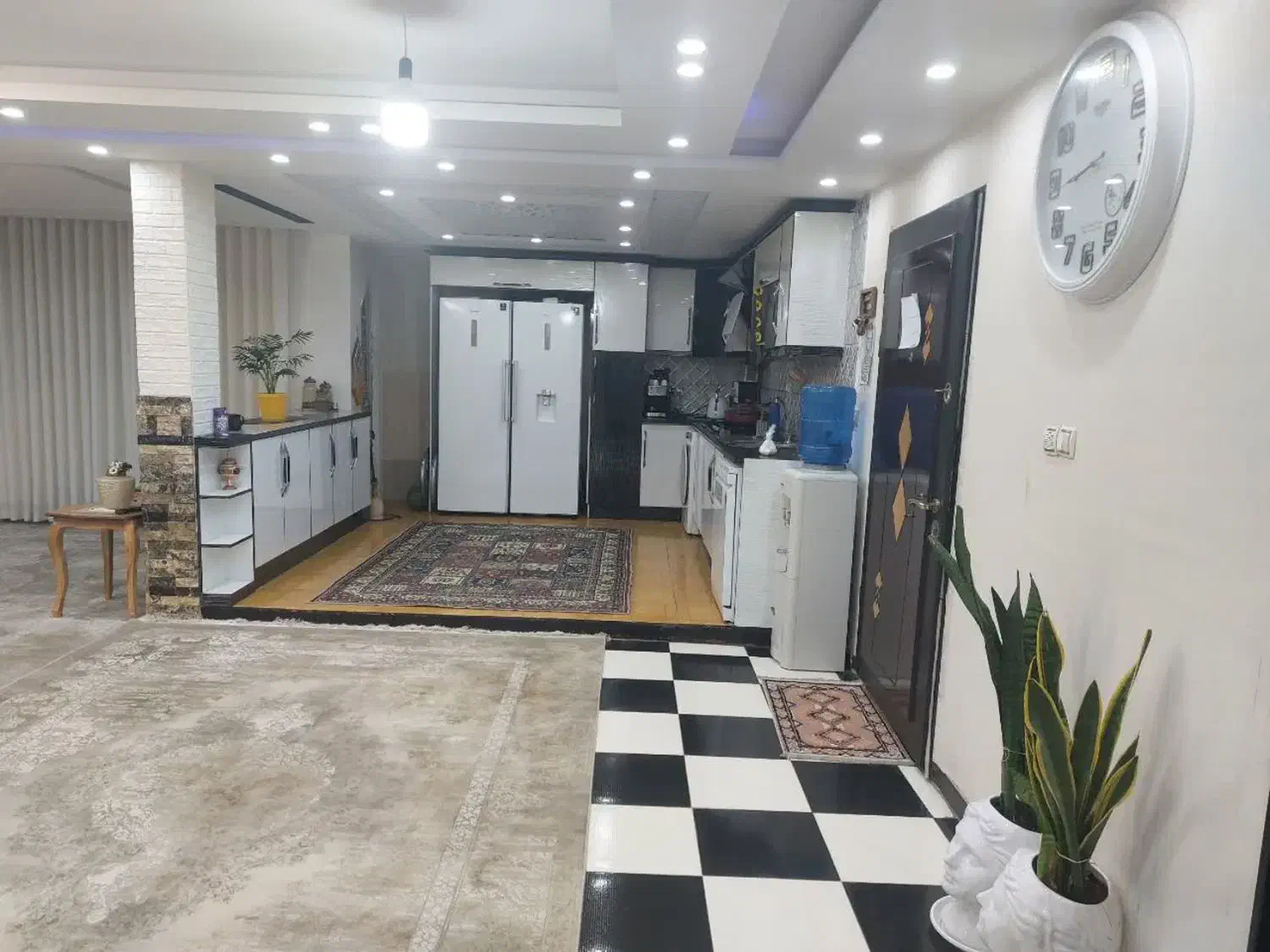 رهن اپارتمان۳ خواب  ۱۳۵ متری شیک در فاز۶