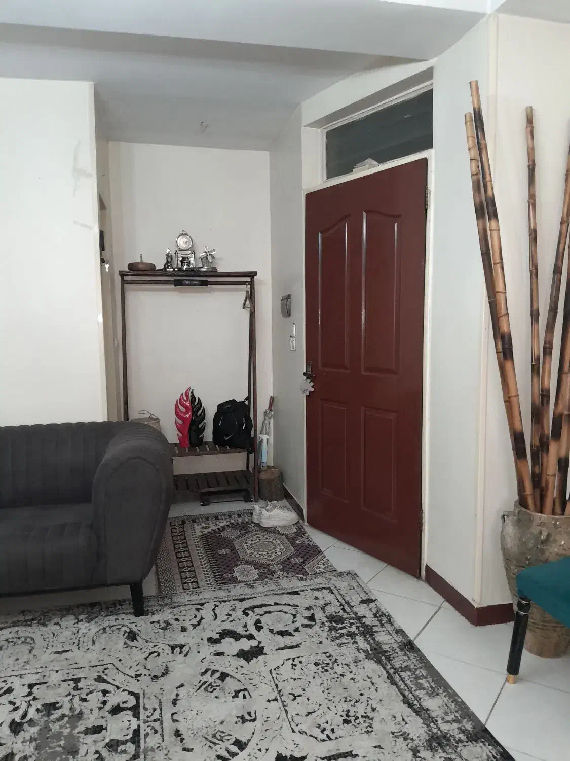 آپارتمان دوخوابه طبقه سوم با آسانسور و پارکینگ