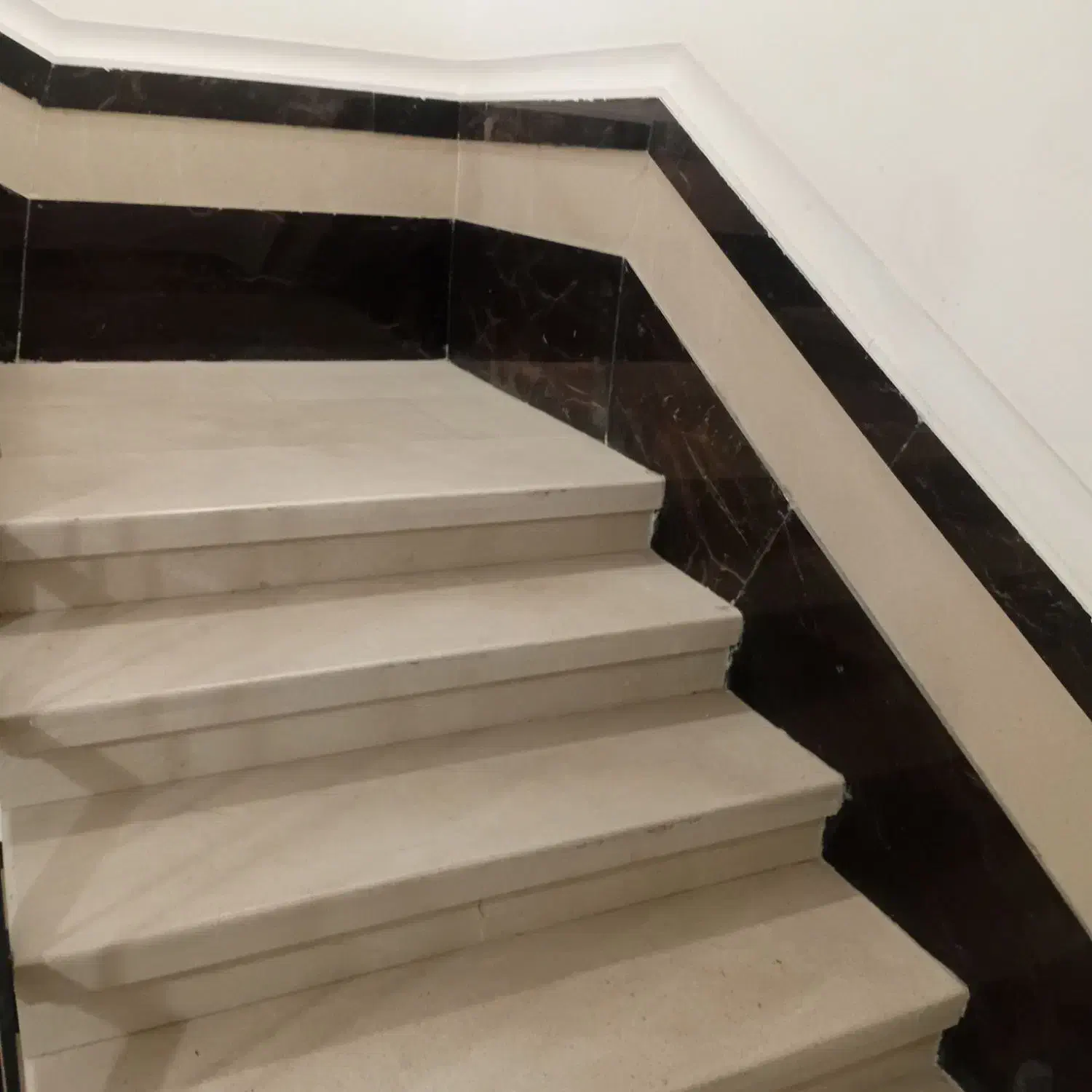 آپارتمان درعمار