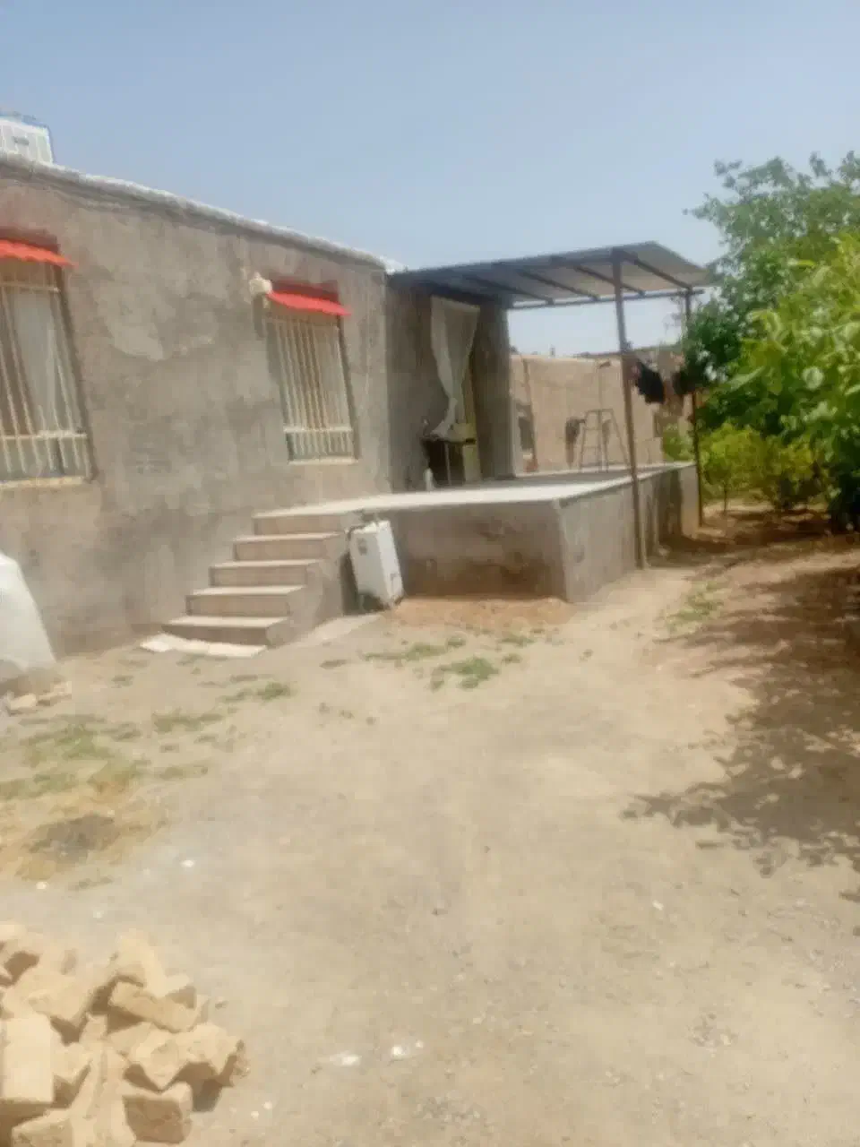 ۱۲۰۰ متر حیاط ویلایی روستا نیشابور