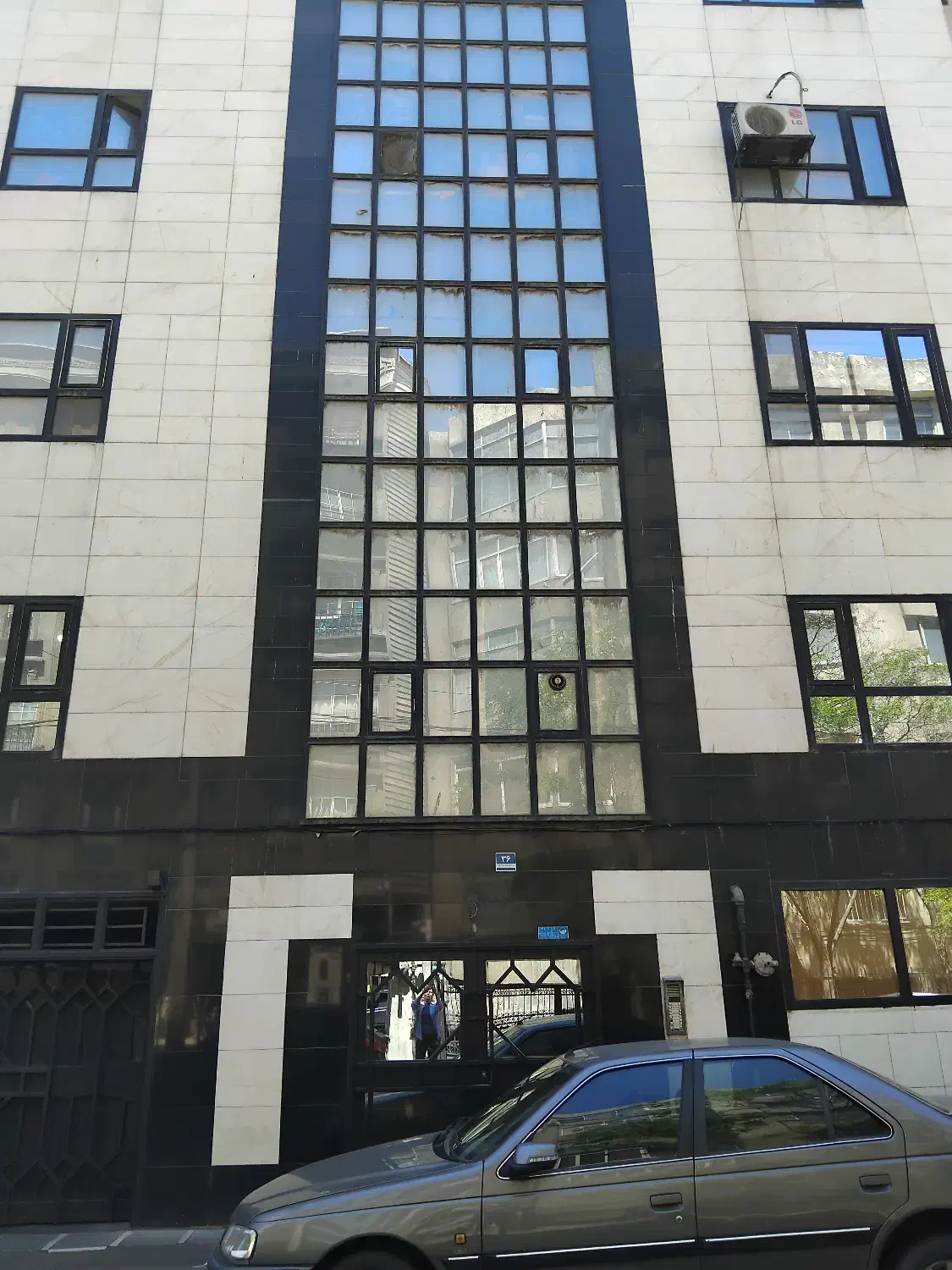 فروش دفتر کار - بهترین خیابان امیرآباد شمالی