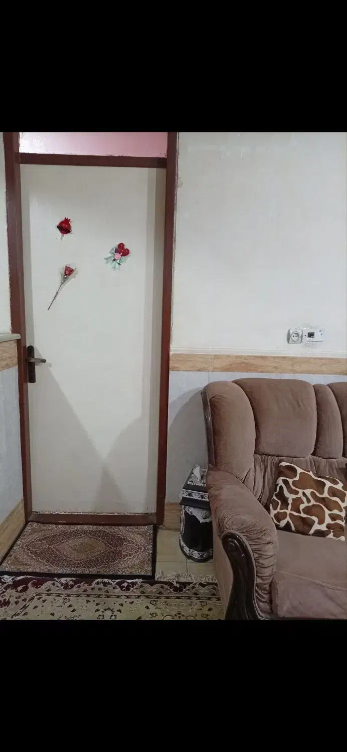 طبقه همکف 70متر مهستان دوازدهم