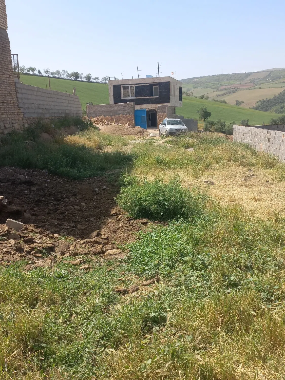 ۳۰۰ متر زمین روستای مملجه