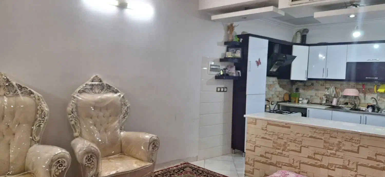۹۰ متری در میثم شمالی