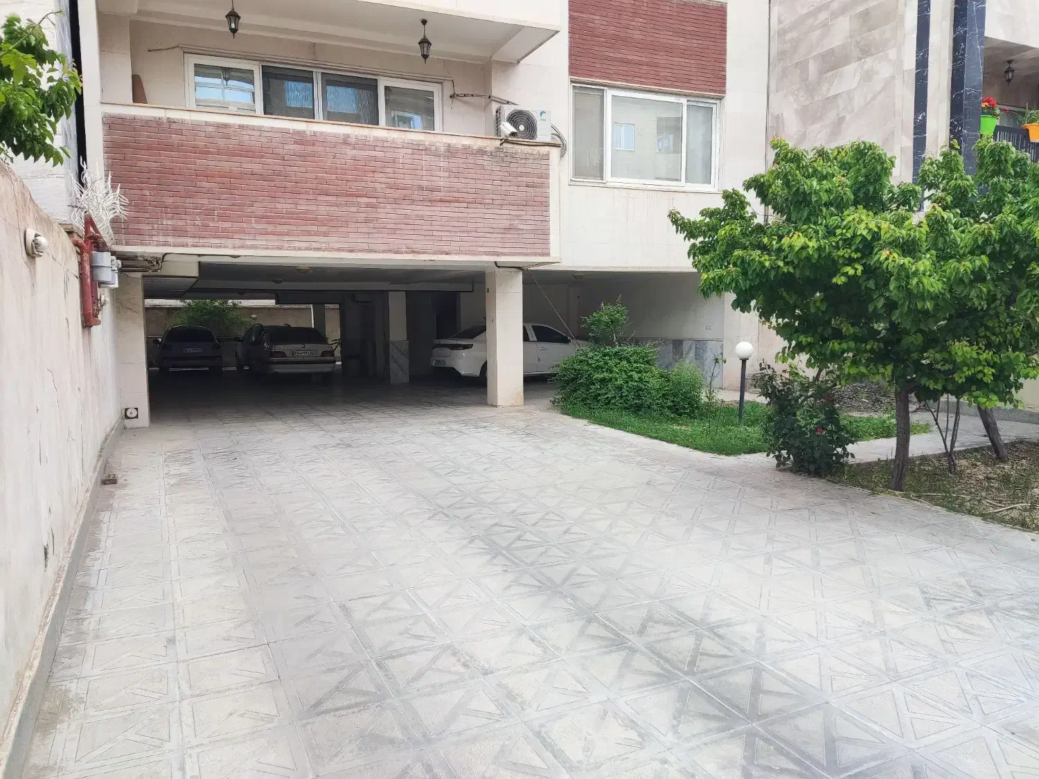 فروش یک واحد آپارتمان