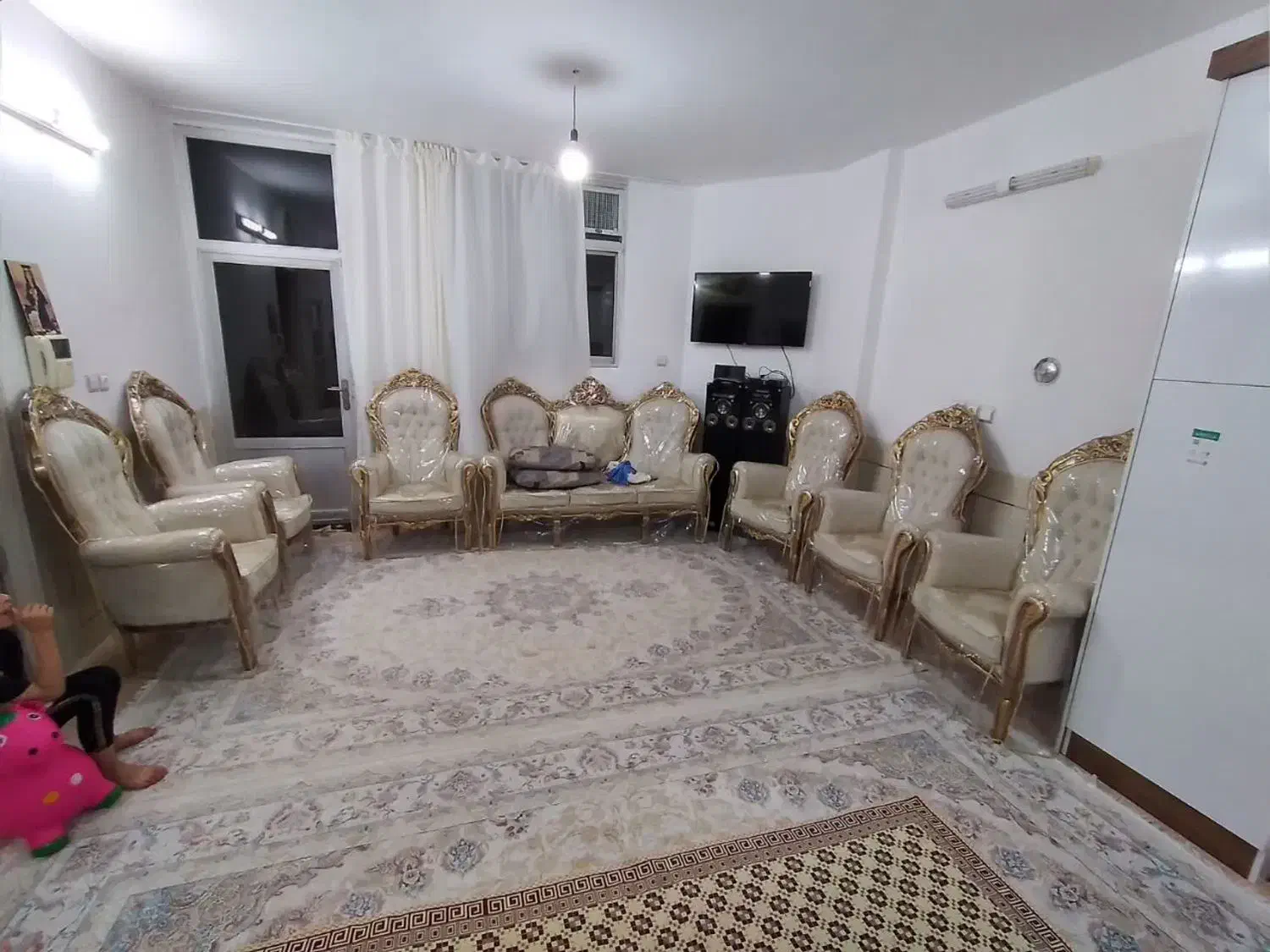 رهن یک واحد آپارتمان در خیابان امام خمینی