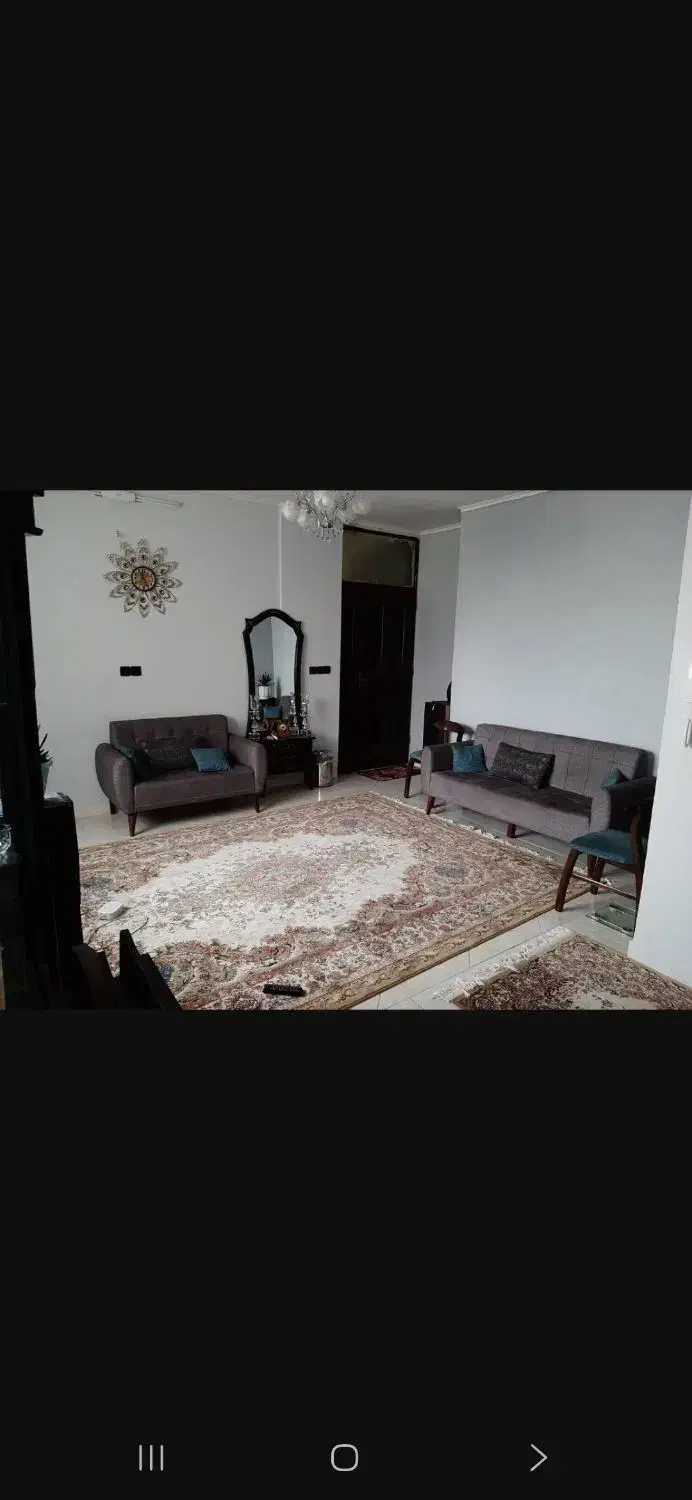 ساختمان لاله