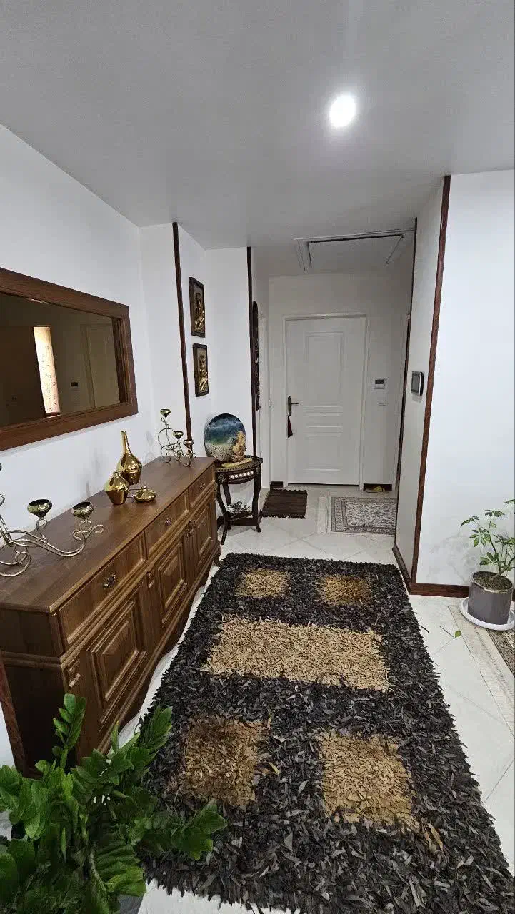 یک واحد آپارتمان ۱۳۱ متری ۳ خوابه جنوبی تیپ A