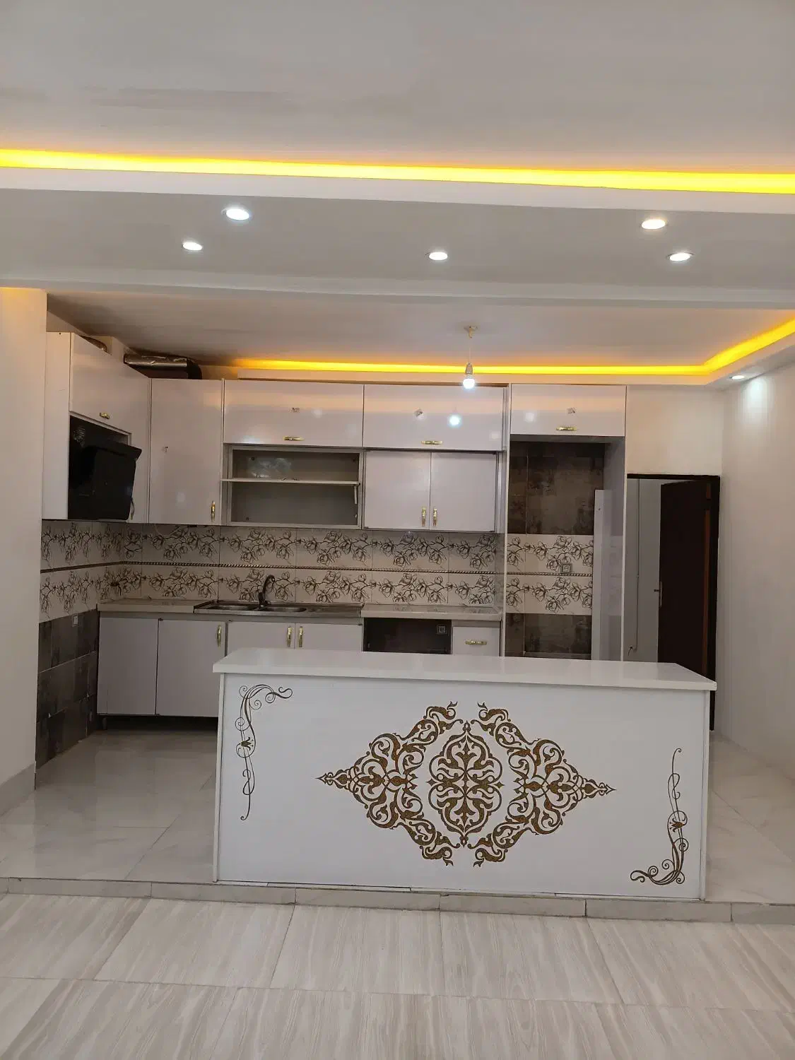 منزل ۷۵ متری