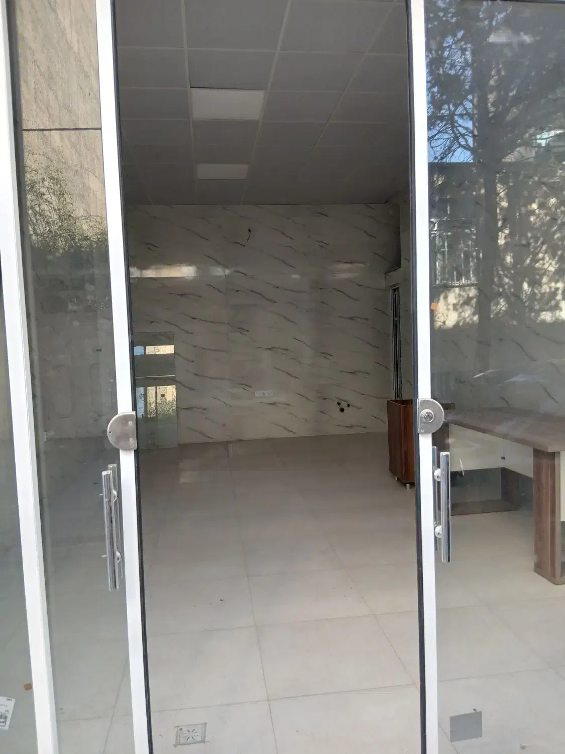 ویلایی دوبلکس، همراه مغازه